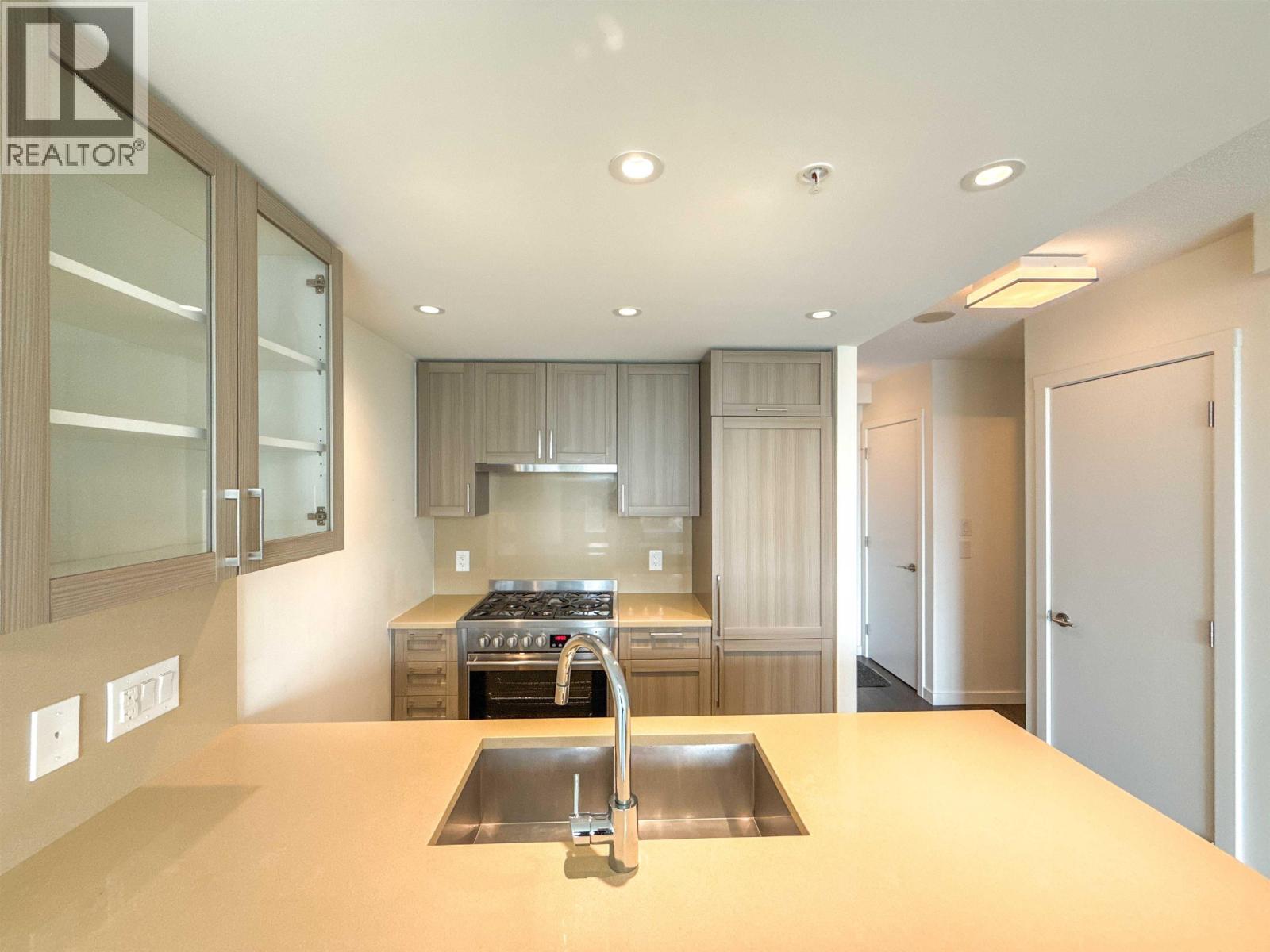 Photo 9 of 512 5598 Ormidale Street, Vancouver BC