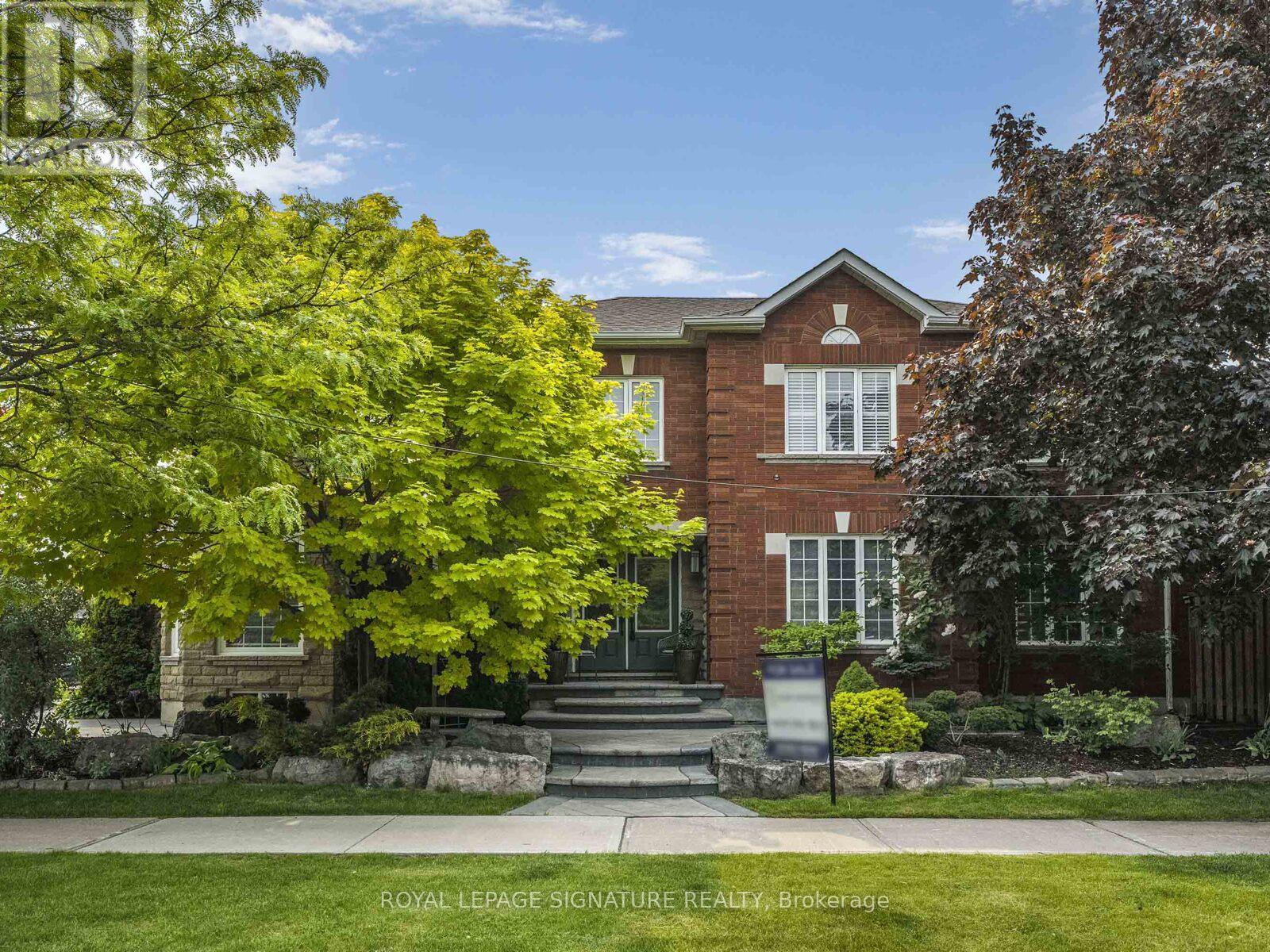 Photo 1 of 6412 Newcombe Drive, Mississauga ON