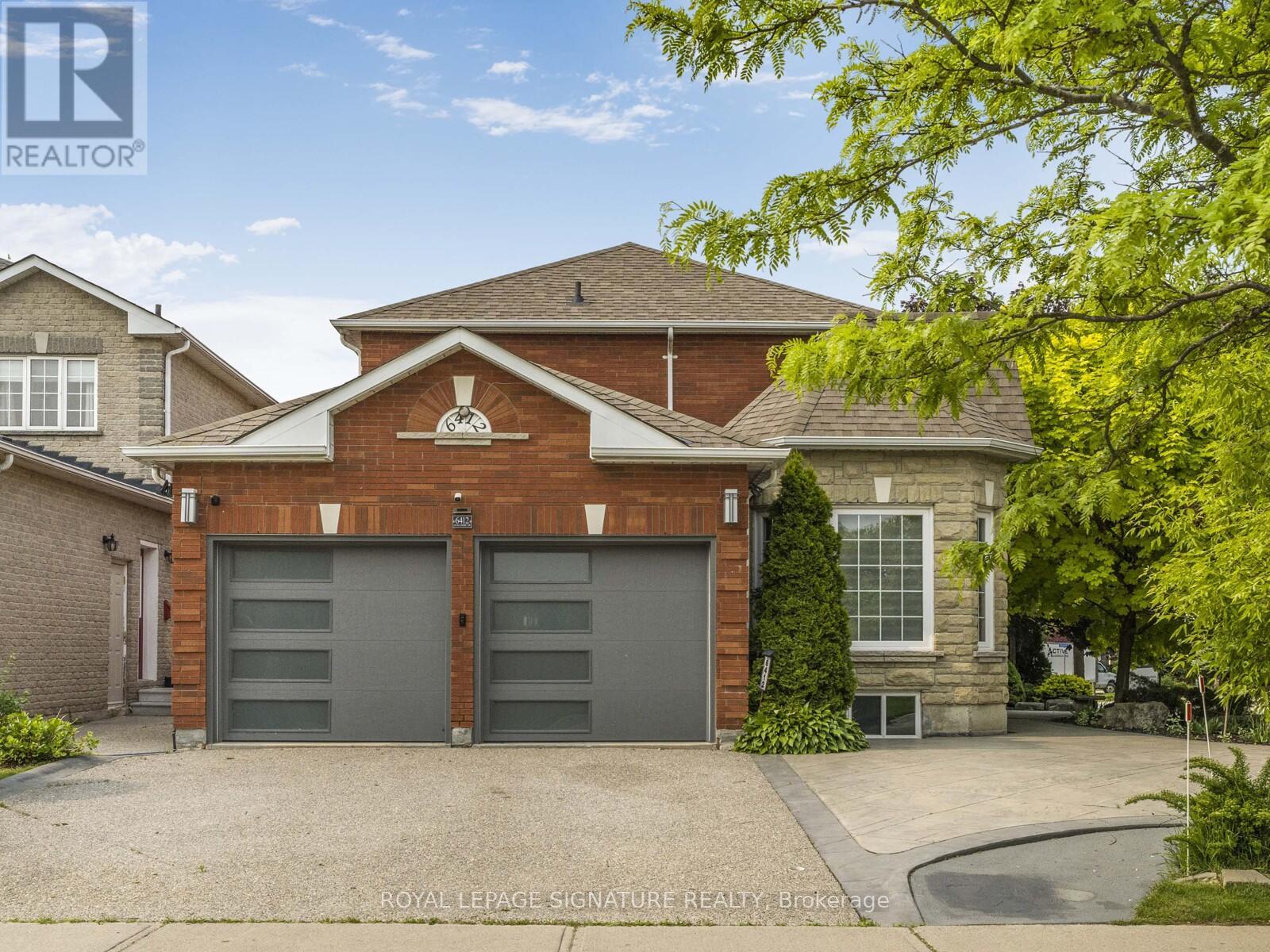 Photo 2 of 6412 Newcombe Drive, Mississauga ON