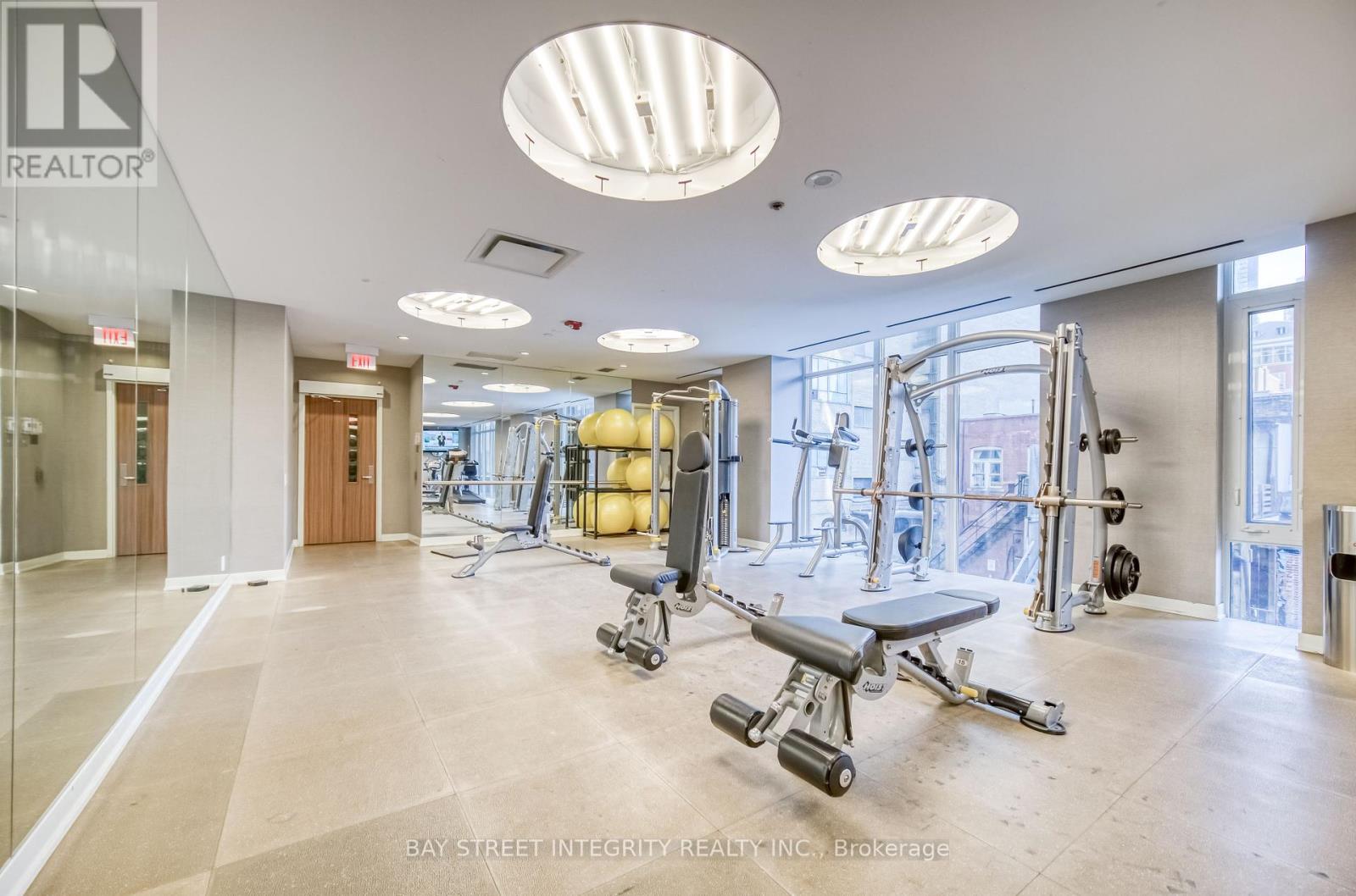 Photo 23 of 2105 75 St Nicholas Street, Toronto ON