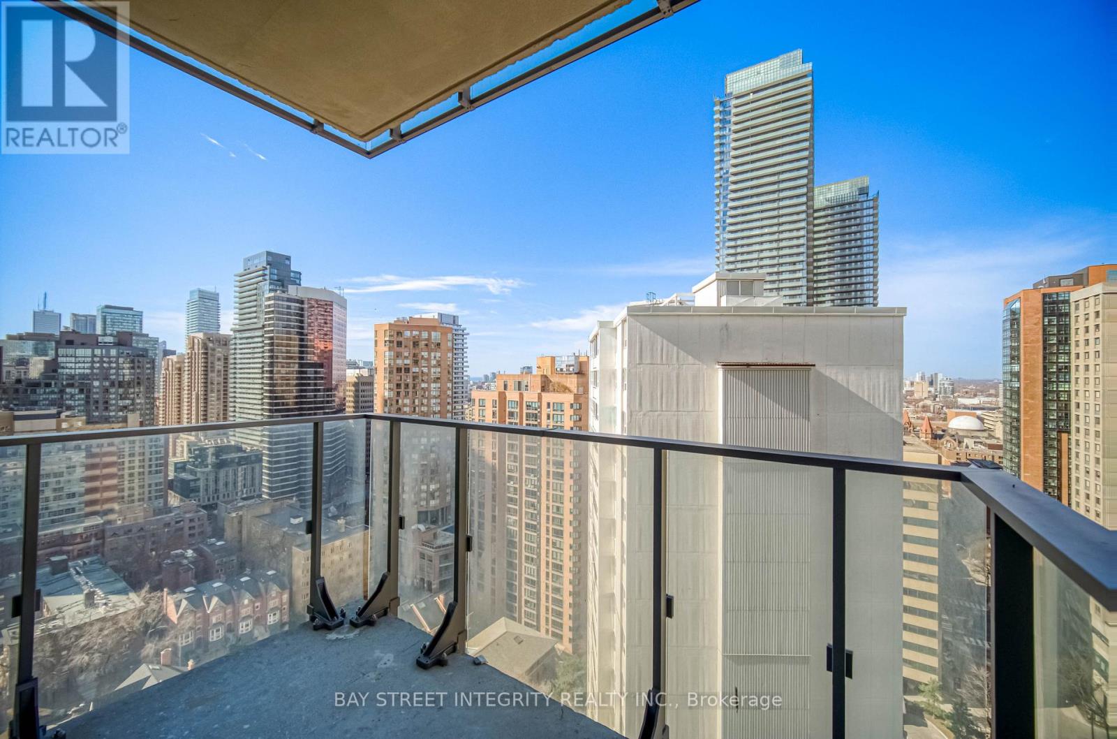 Photo 19 of 2105 75 St Nicholas Street, Toronto ON