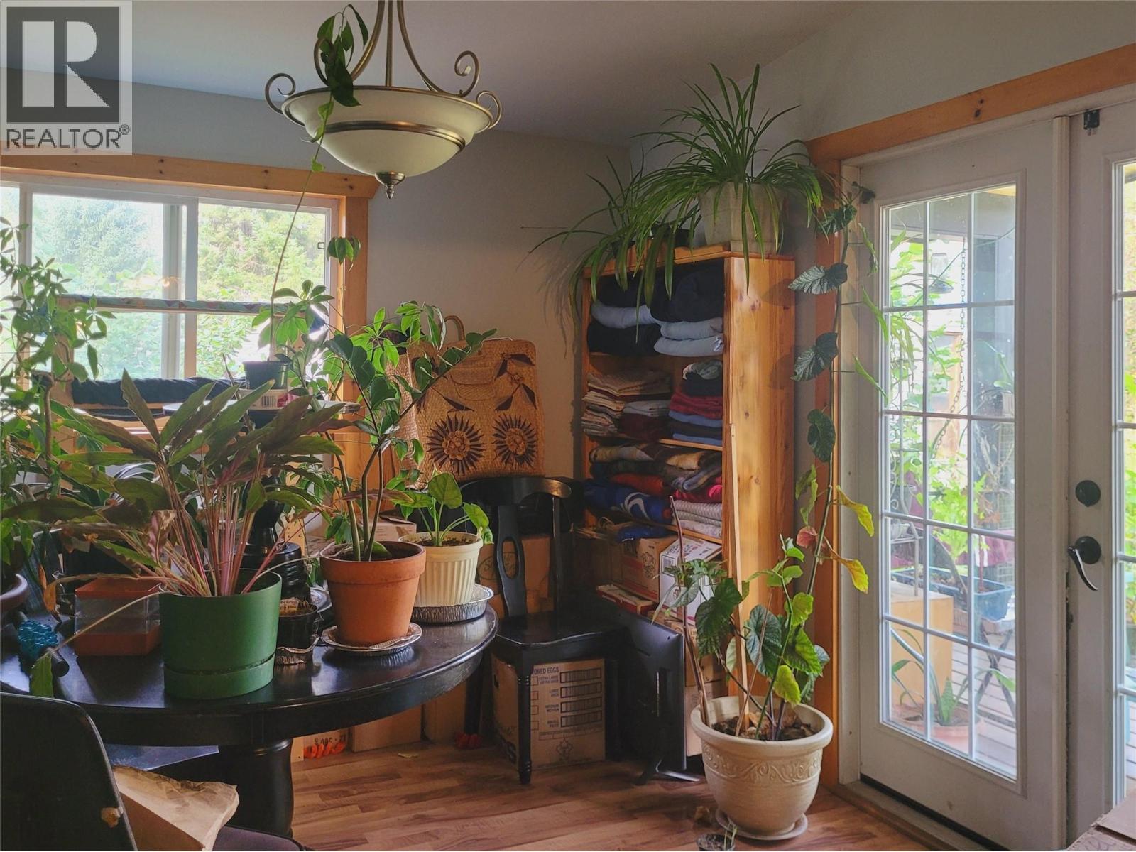 536 Swanson Road - 8