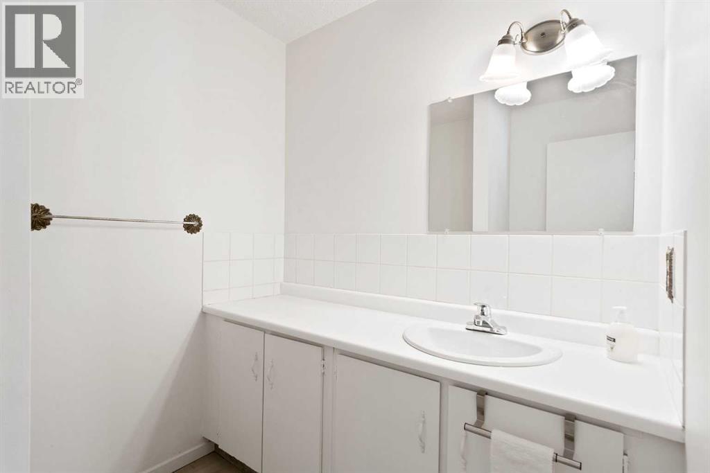 Photo 15 of 22 643 4 Avenue Ne, Calgary AB