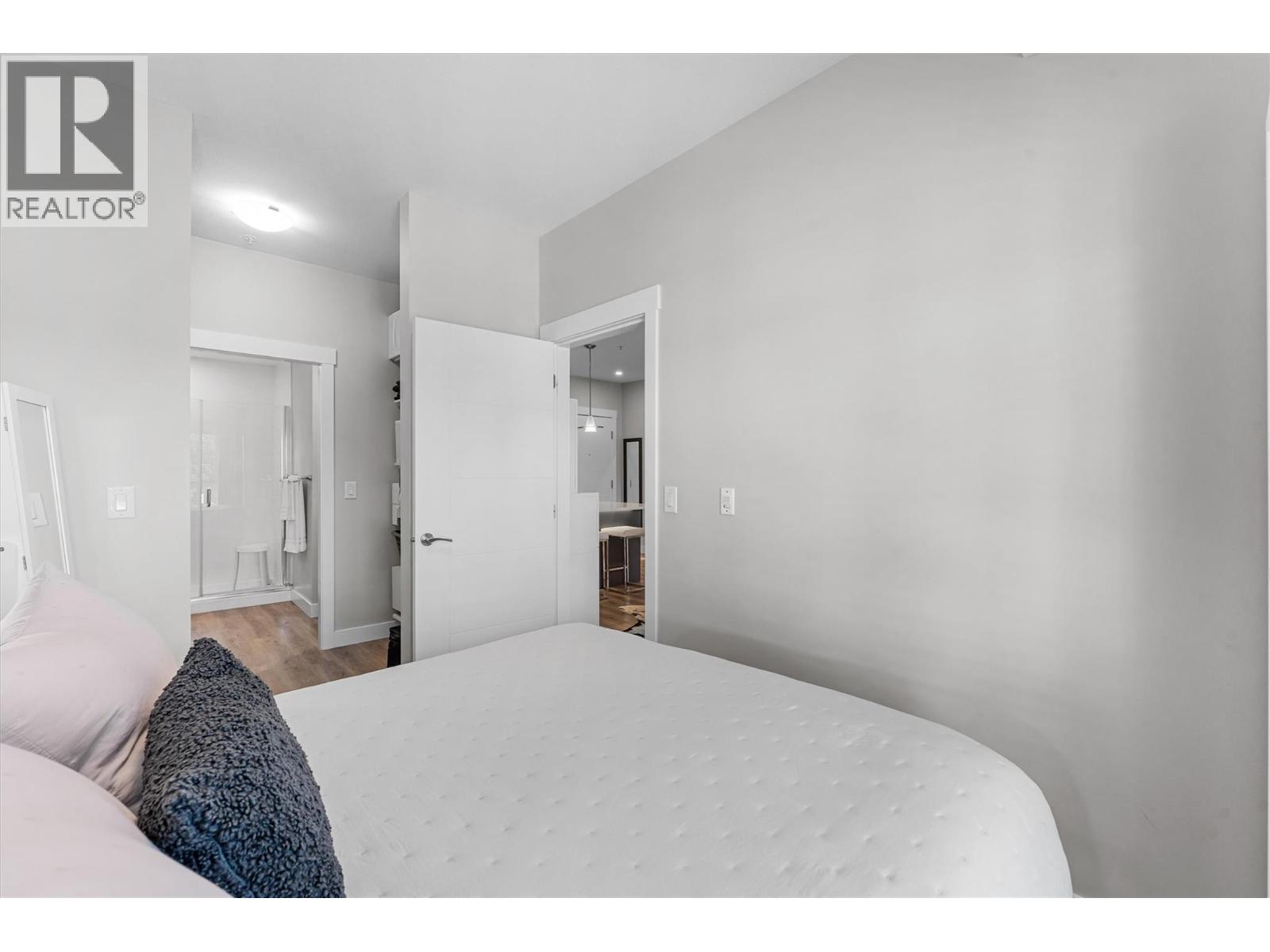 406 1883 Water Street, Kelowna