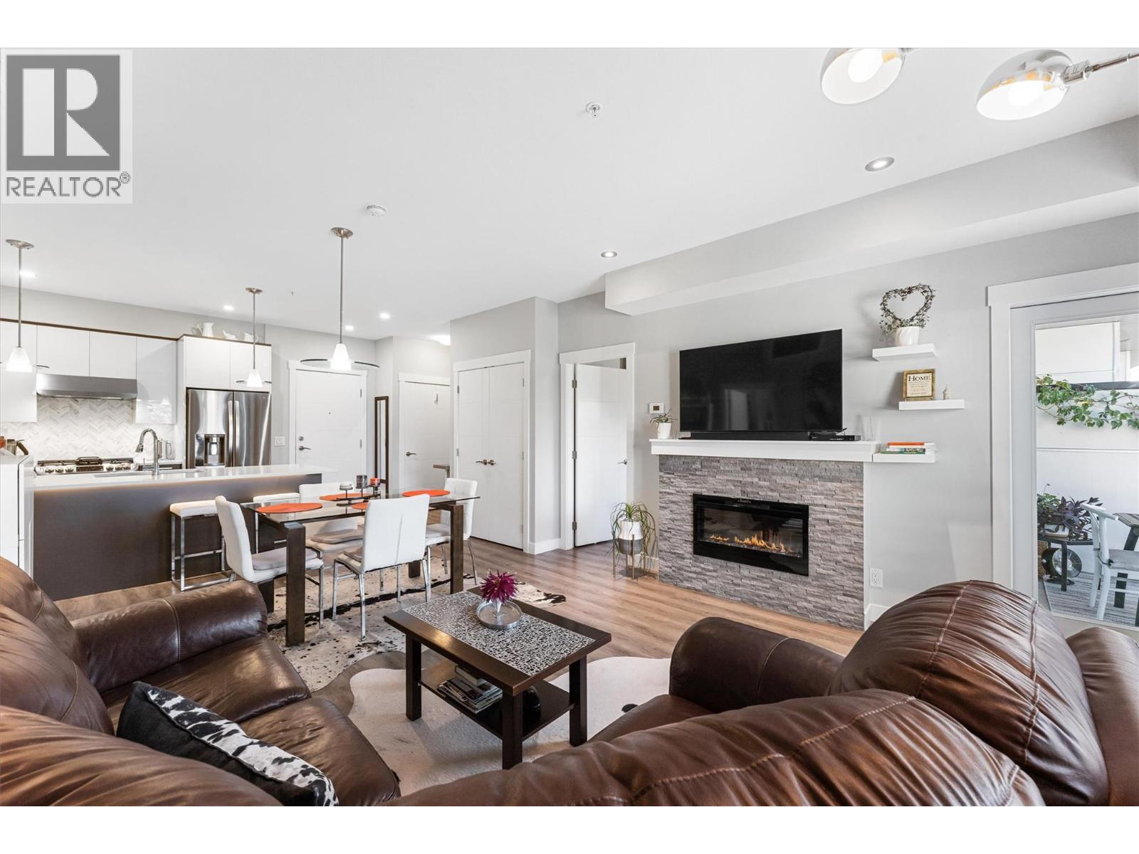 406 1883 Water Street, Kelowna
