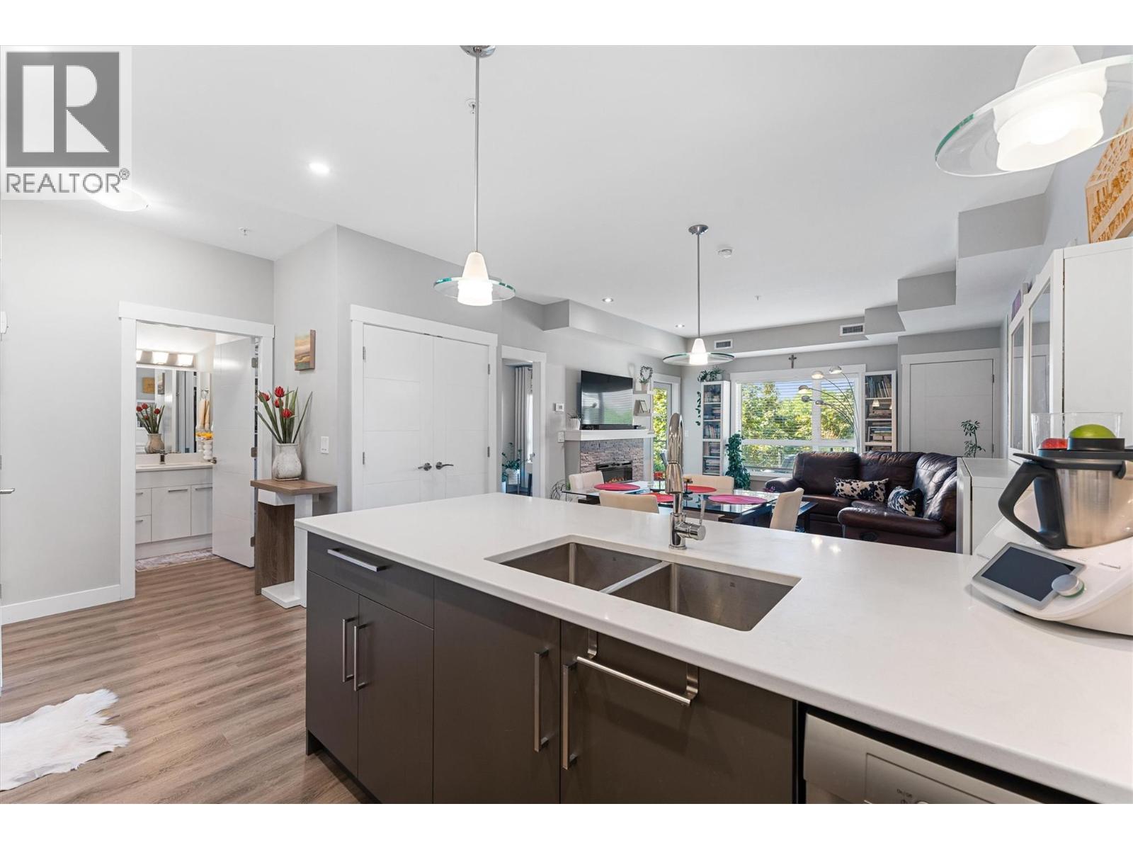 406 1883 Water Street, Kelowna
