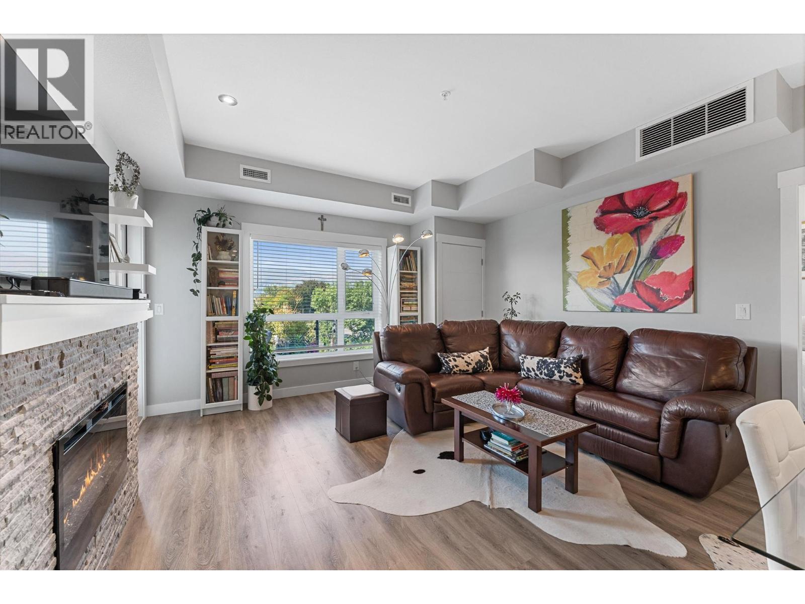 406 1883 Water Street, Kelowna