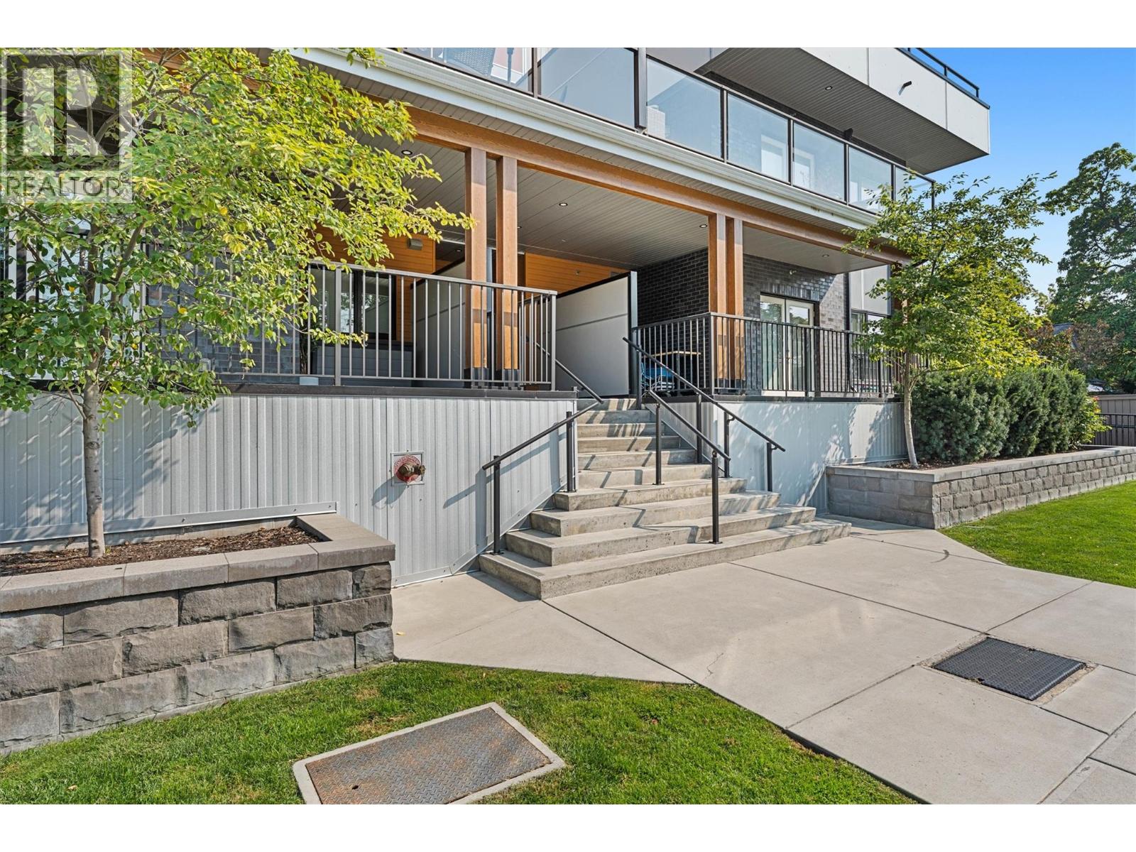 406 1883 Water Street, Kelowna