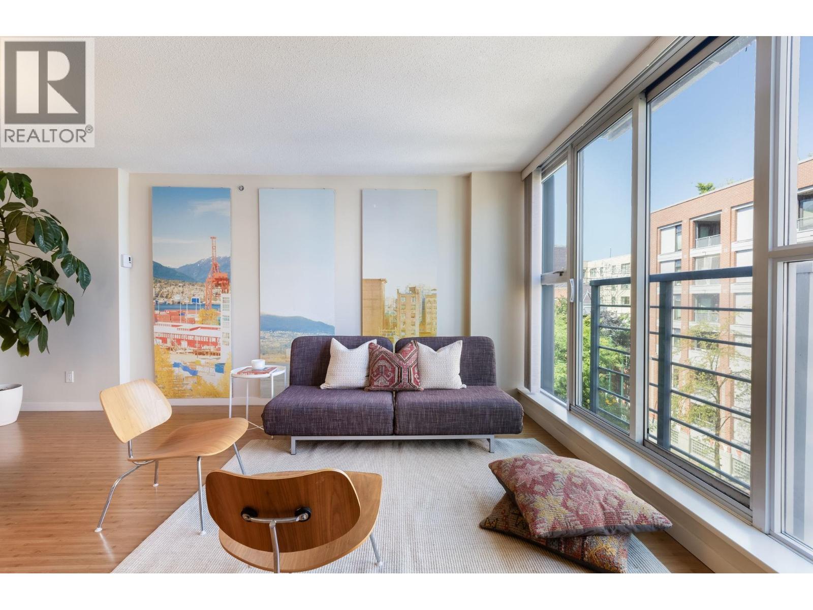 Photo 1 of 507 168 Powell Street, Vancouver BC