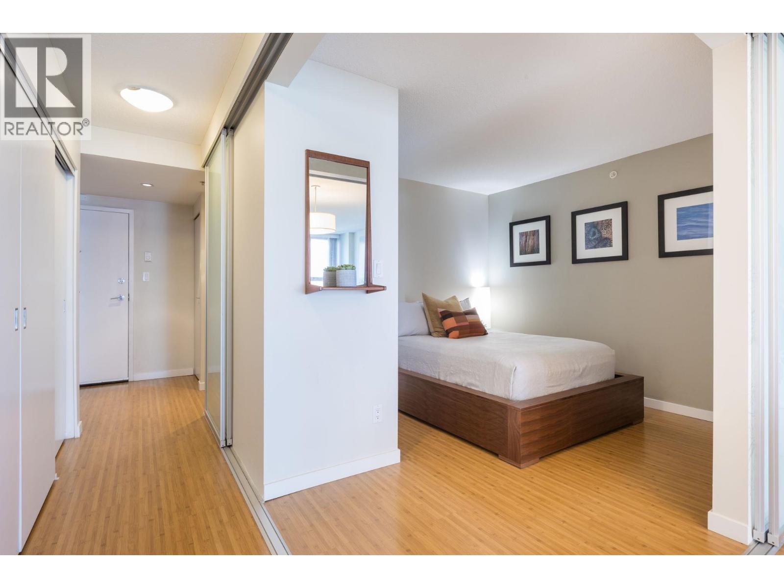 Photo 13 of 507 168 Powell Street, Vancouver BC