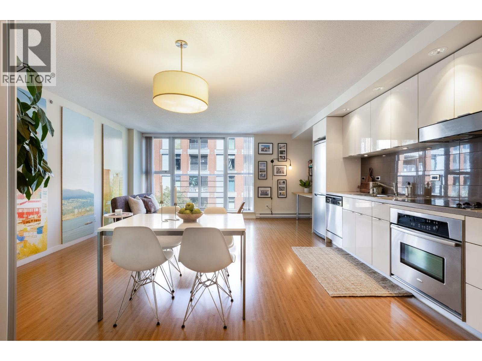 Photo 5 of 507 168 Powell Street, Vancouver BC