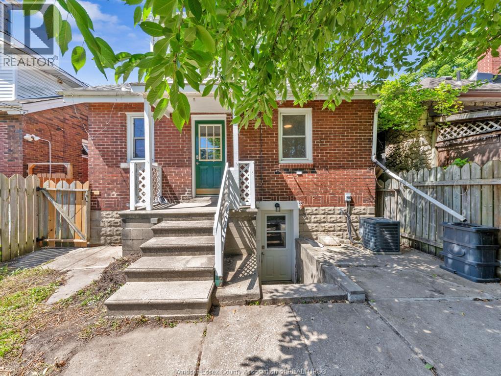 Photo 38 of 1164 Elm Avenue, Windsor ON
