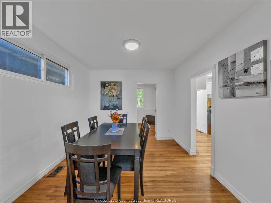 Photo 8 of 1164 Elm Avenue, Windsor ON
