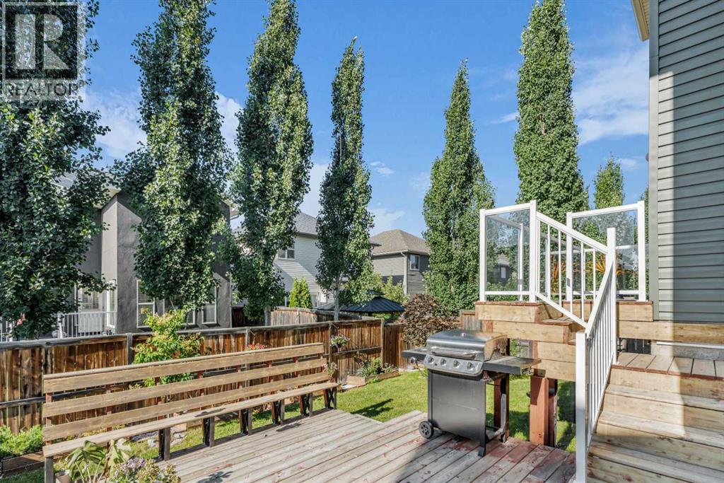 Single Family House for Sale in  Everhollow Green SW Evergreen Calgary 