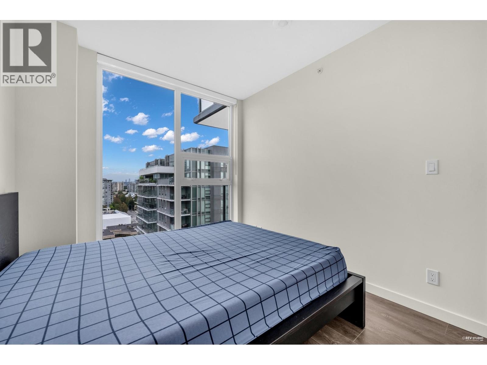 Photo 6 of 1404 6633 Buswell Street, Richmond BC