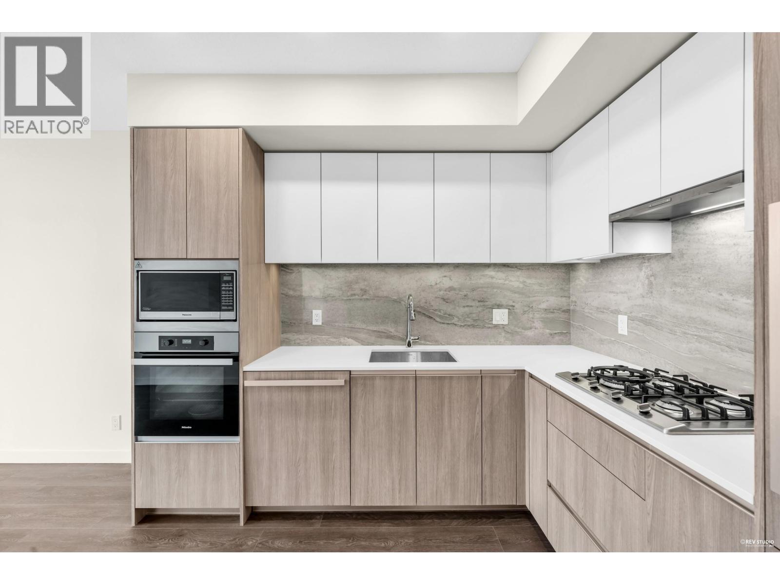 Photo 12 of 1404 6633 Buswell Street, Richmond BC