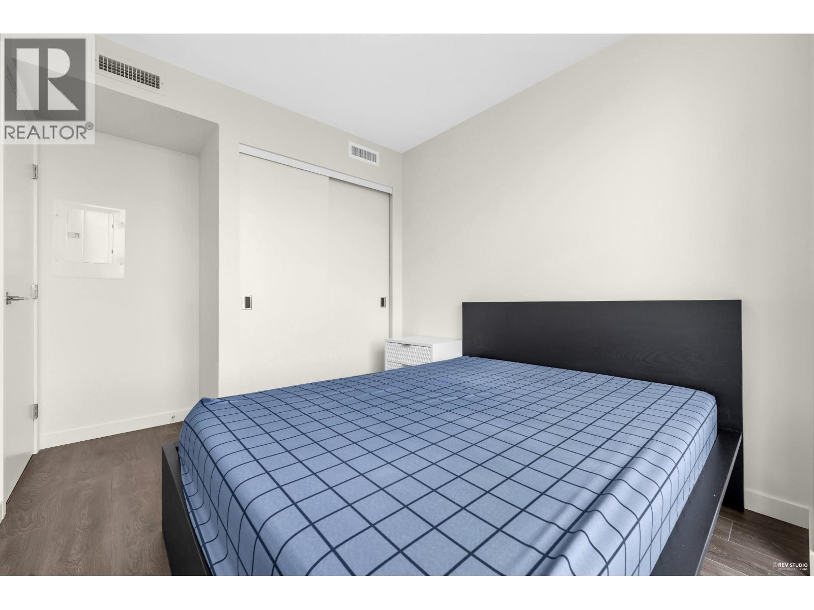 Photo 5 of 1404 6633 Buswell Street, Richmond BC
