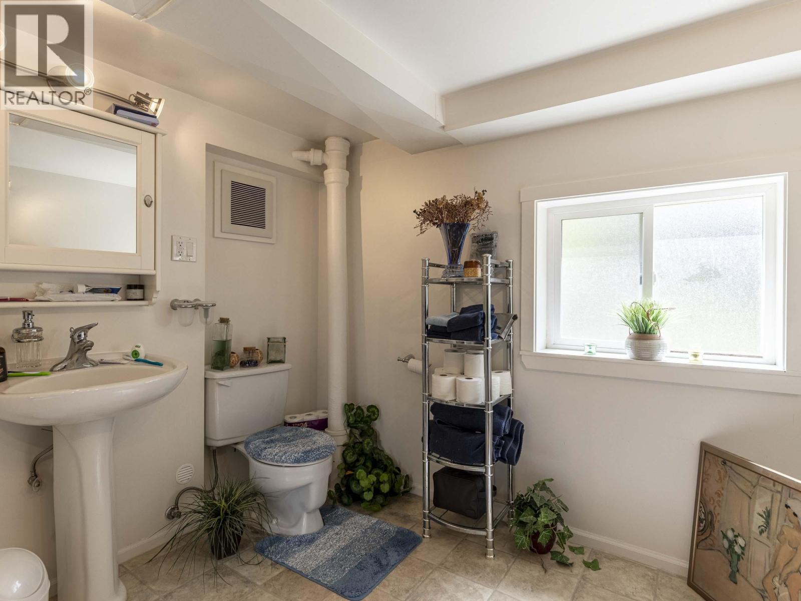 Photo 15 of 3536 W 22nd Avenue, Vancouver BC