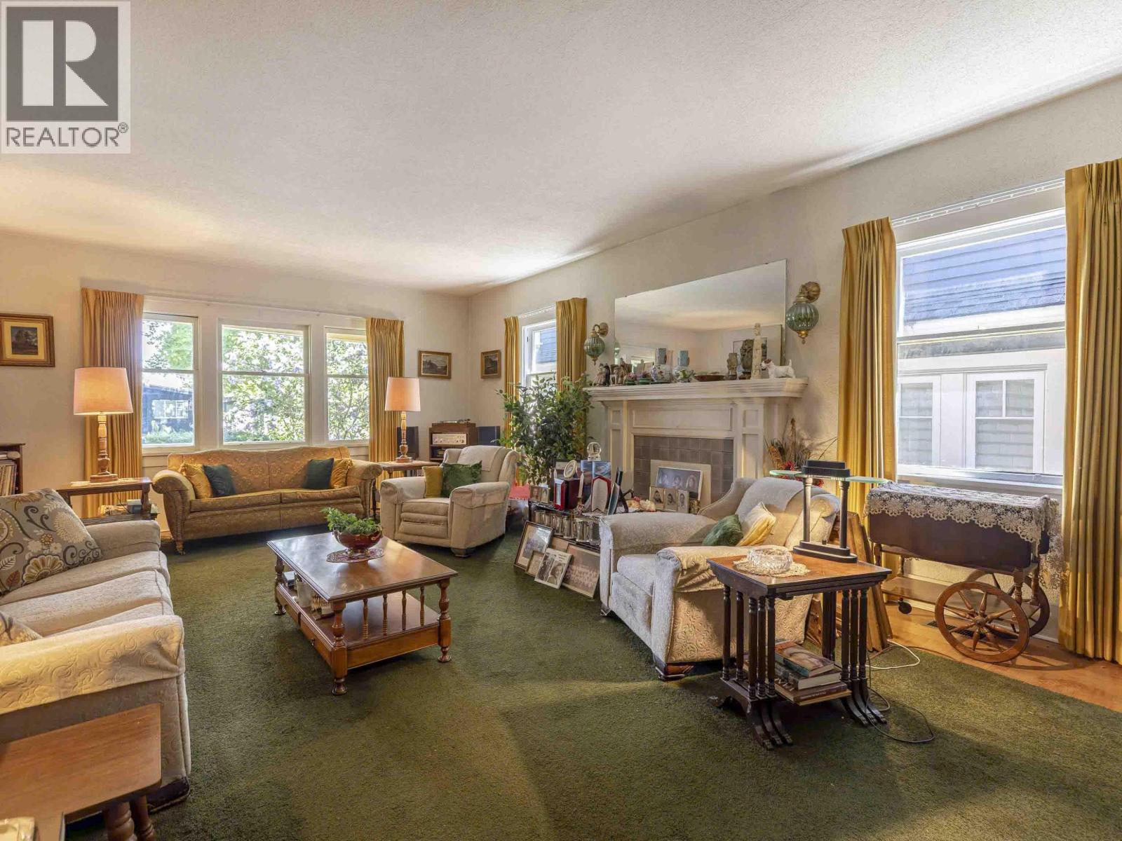 Photo 3 of 3536 W 22nd Avenue, Vancouver BC