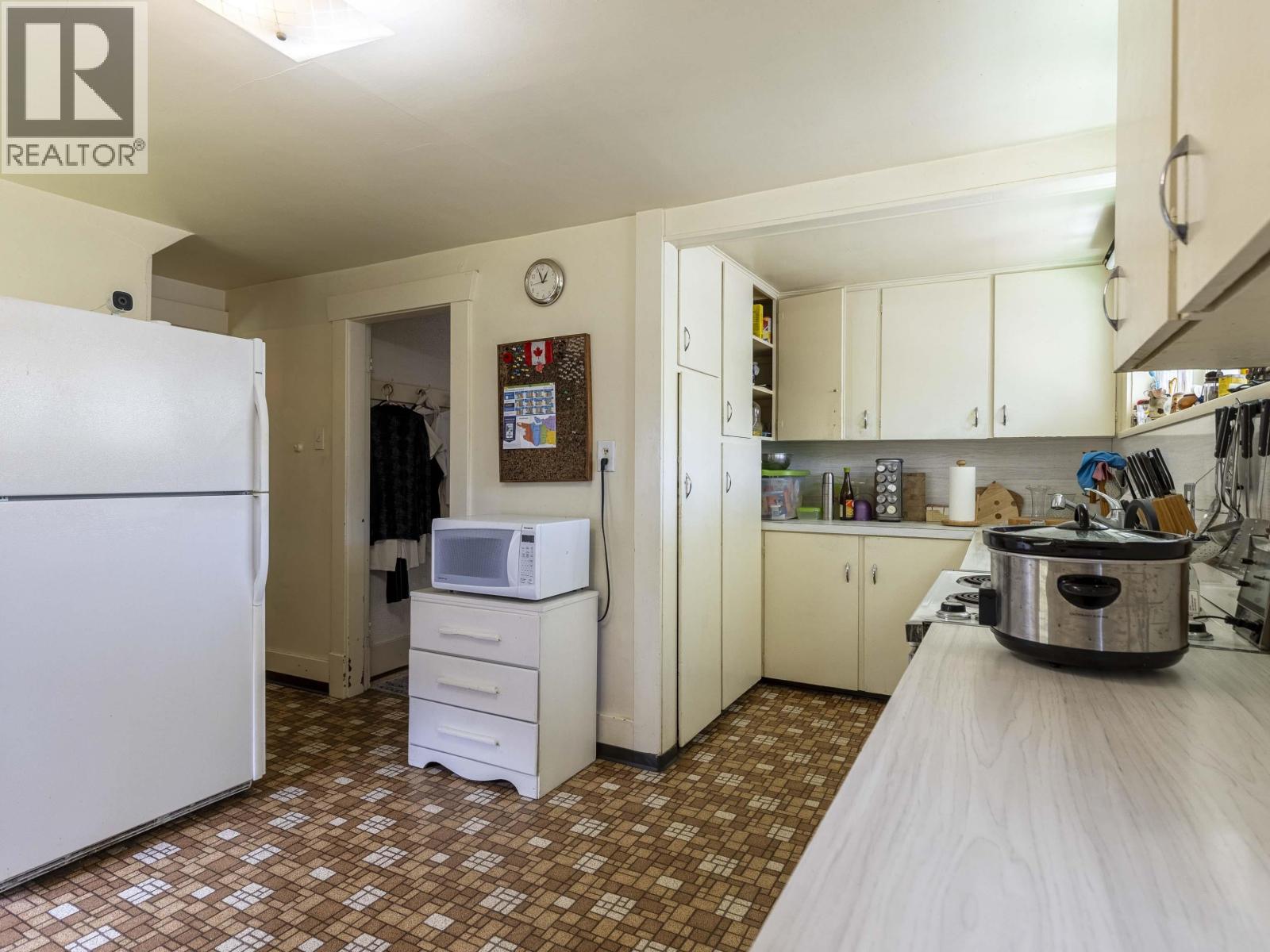 Photo 9 of 3536 W 22nd Avenue, Vancouver BC