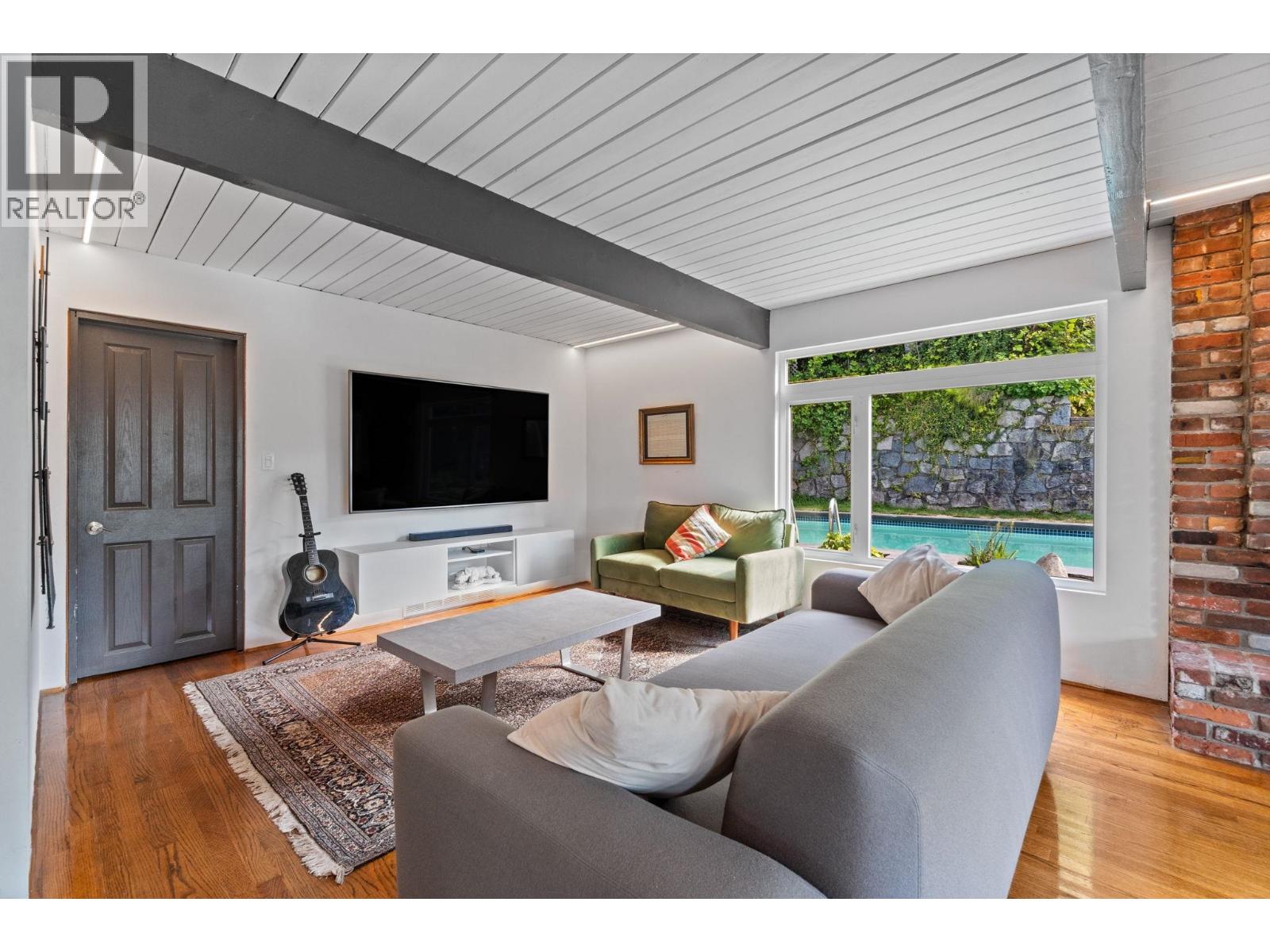 Photo 20 of 442 Monteray Avenue, North Vancouver BC
