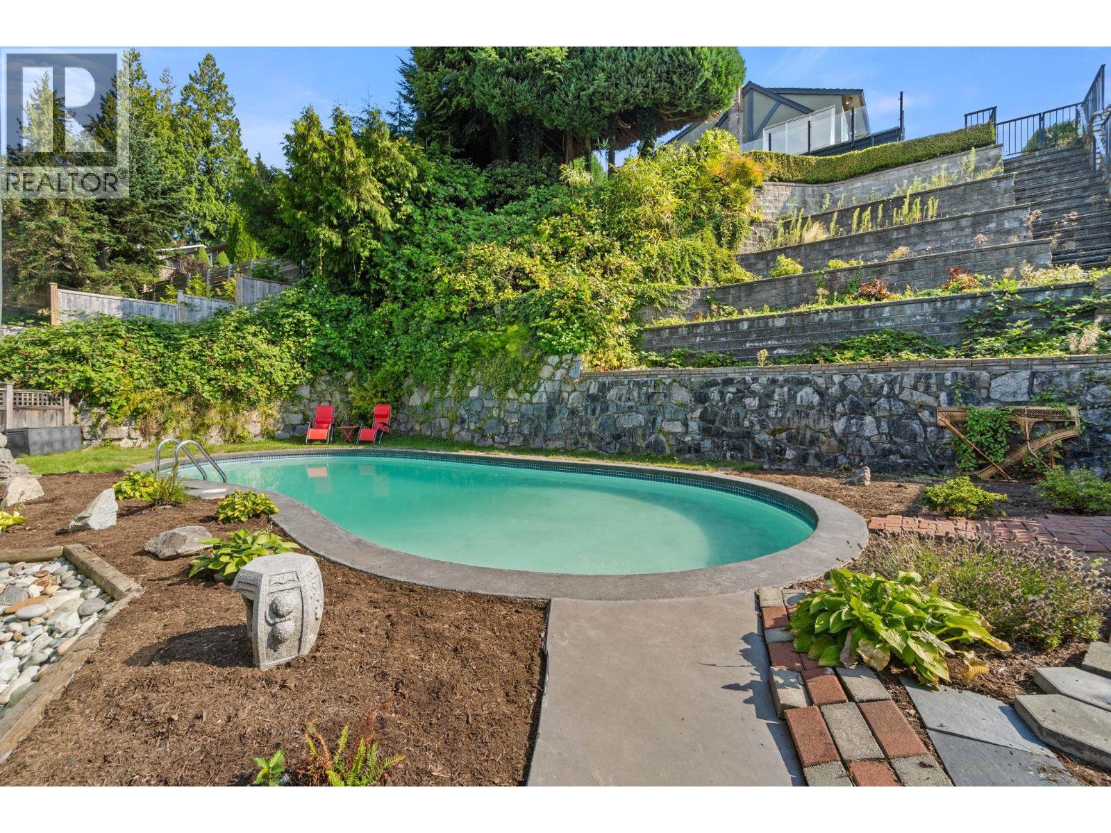 Photo 3 of 442 Monteray Avenue, North Vancouver BC