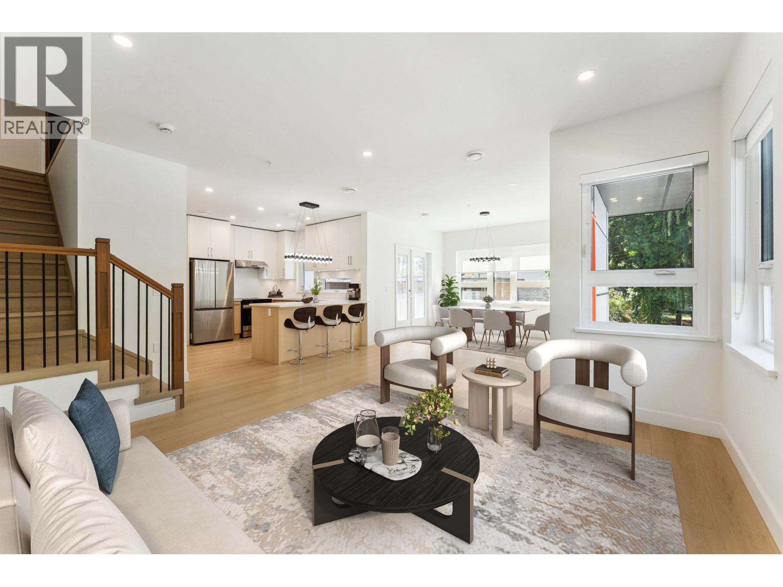Photo 1 of 844 St Denis Avenue, North Vancouver BC