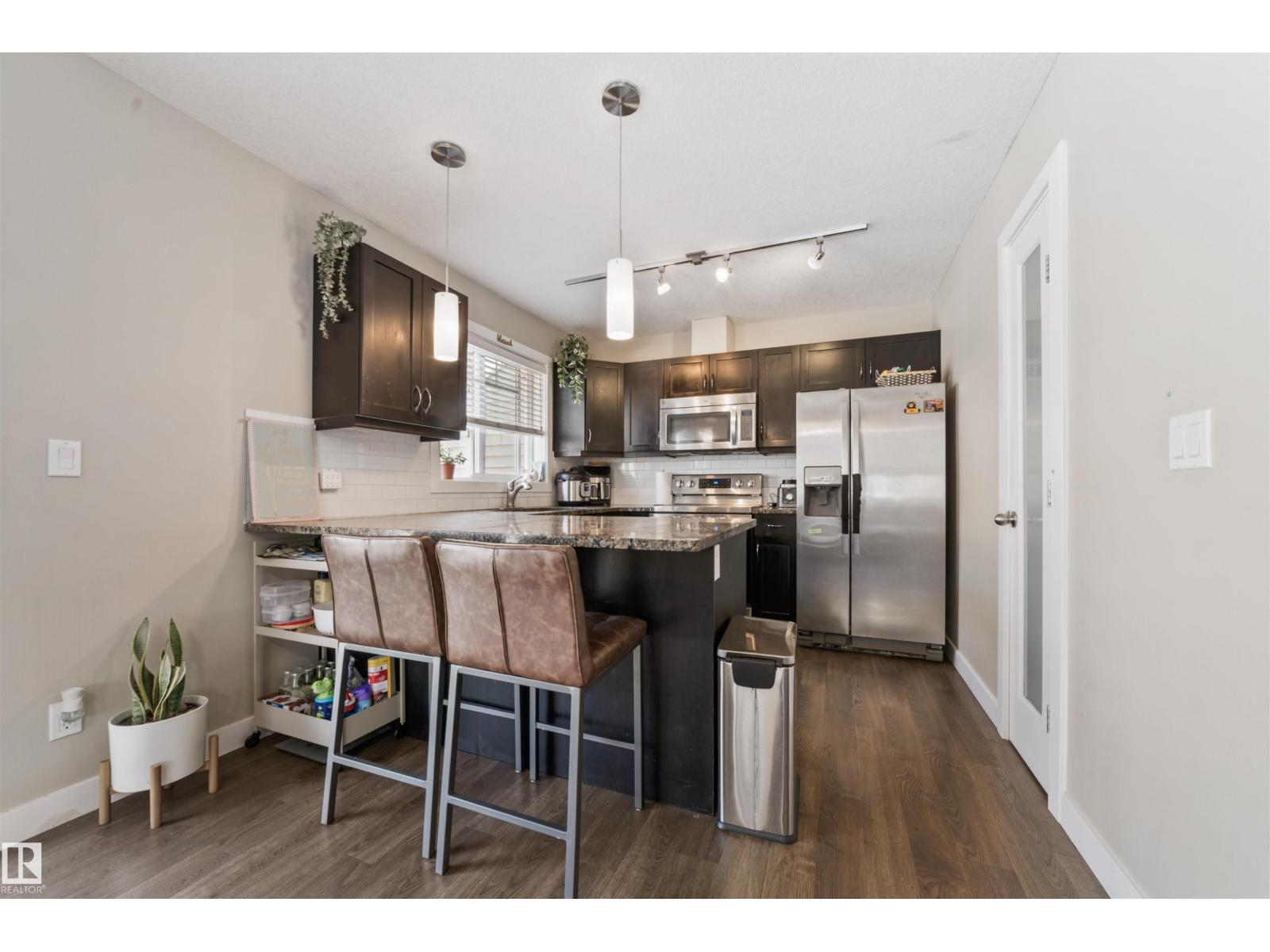 Photo 19 of 42 7289 South Terwillegar Dr Nw, Edmonton AB