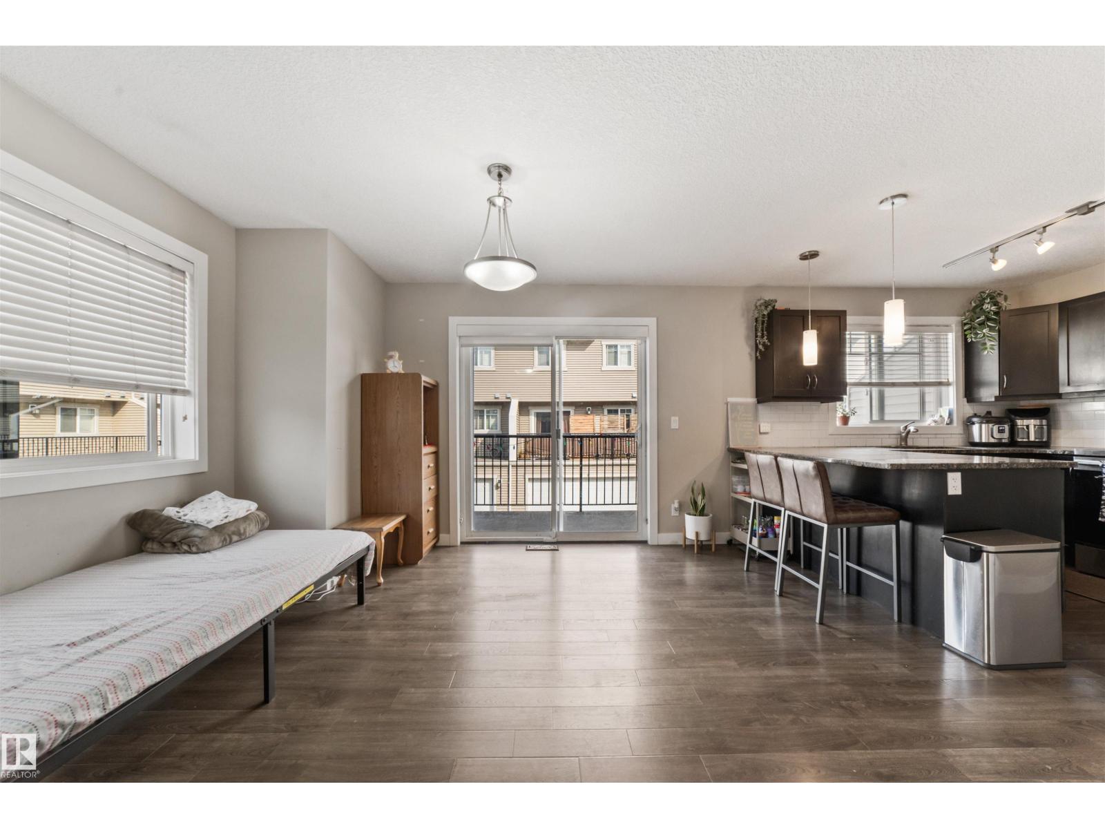 Photo 21 of 42 7289 South Terwillegar Dr Nw, Edmonton AB