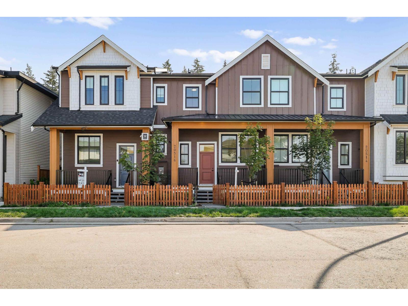 Photo 1 of 20516 75 Avenue, Langley BC