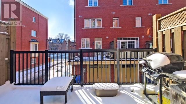Photo 18 of 24 Raffeix Lane, Toronto ON