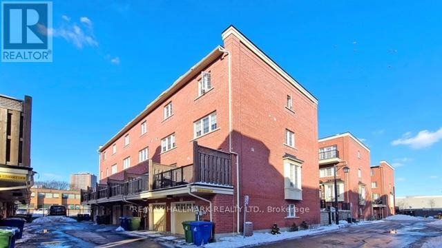 Photo 19 of 24 Raffeix Lane, Toronto ON