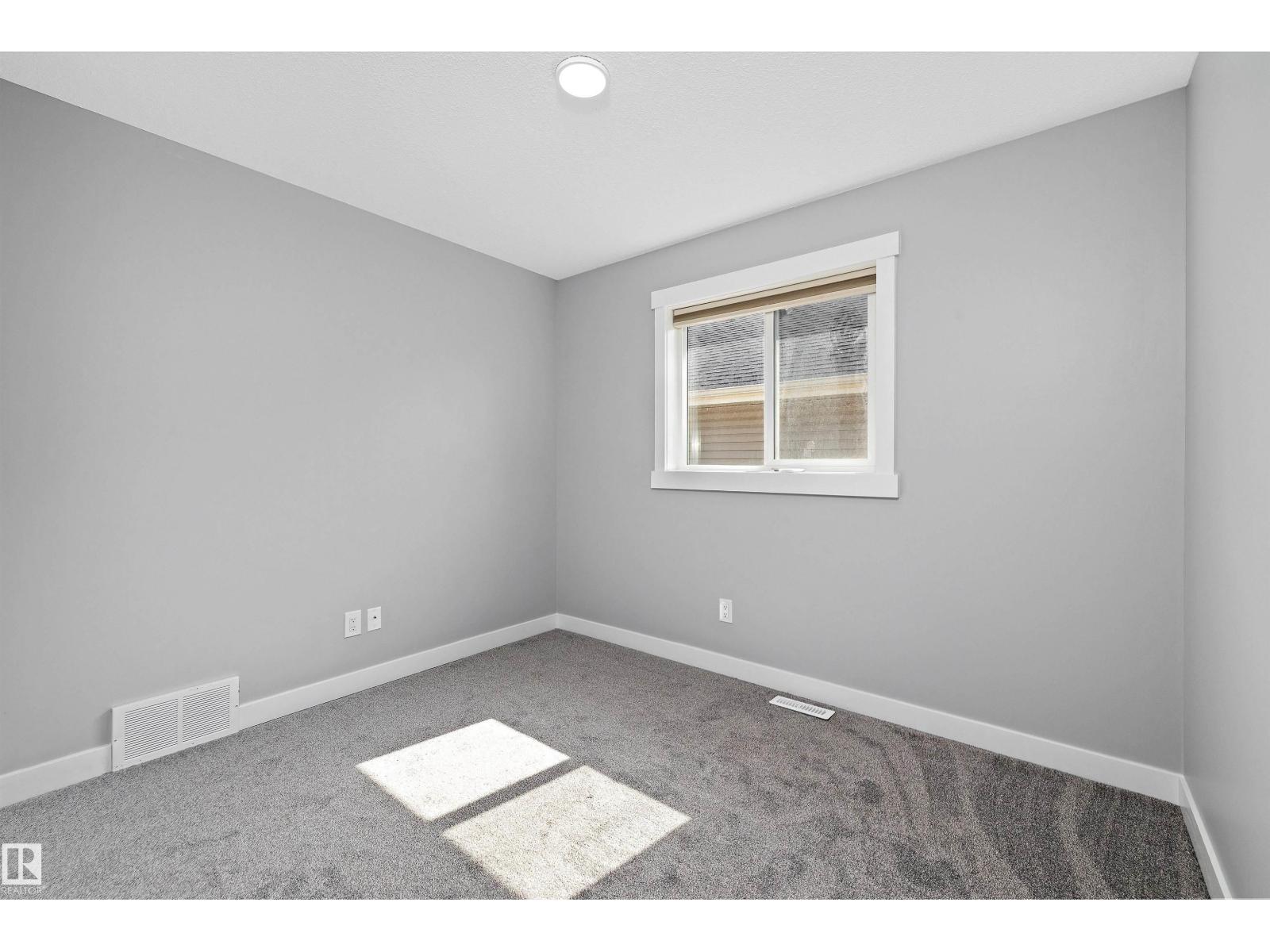 Photo 24 of 2028 69 St Sw, Edmonton AB