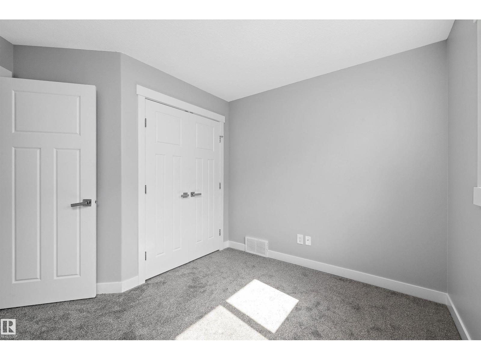 Photo 26 of 2028 69 St Sw, Edmonton AB
