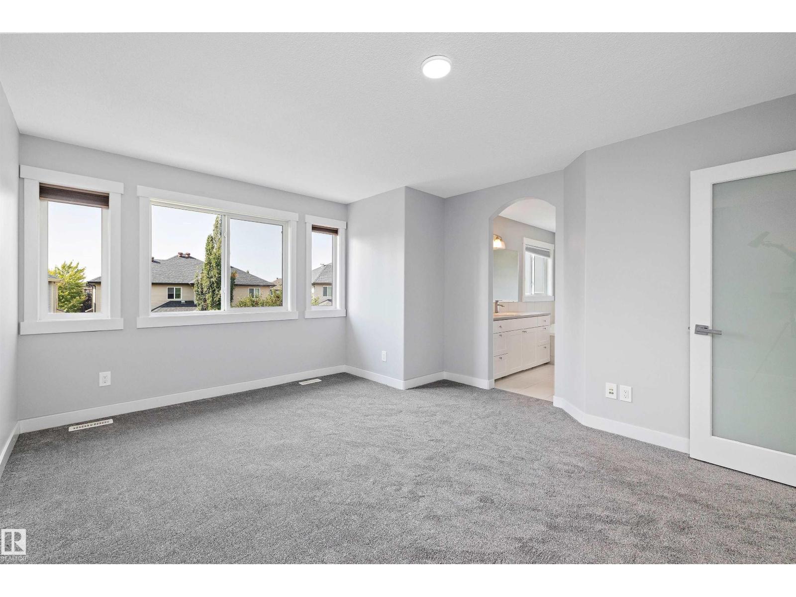 Photo 32 of 2028 69 St Sw, Edmonton AB