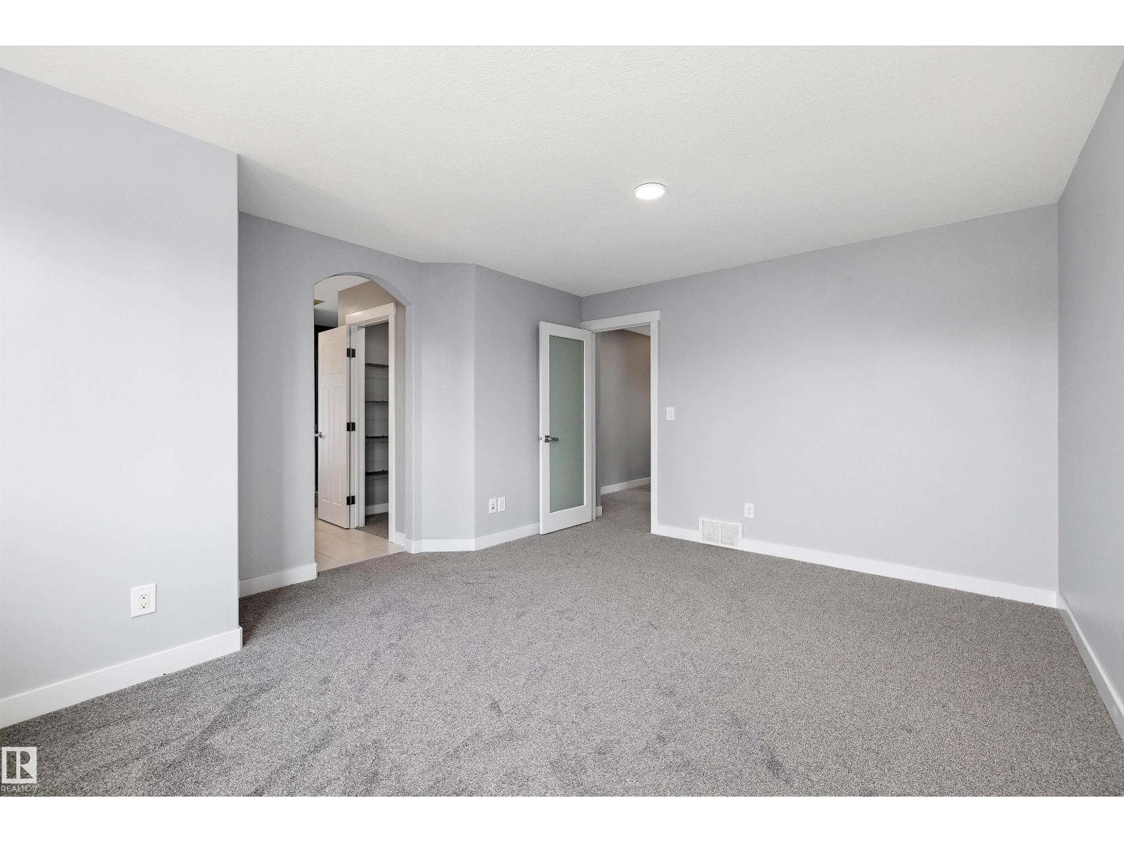 Photo 33 of 2028 69 St Sw, Edmonton AB