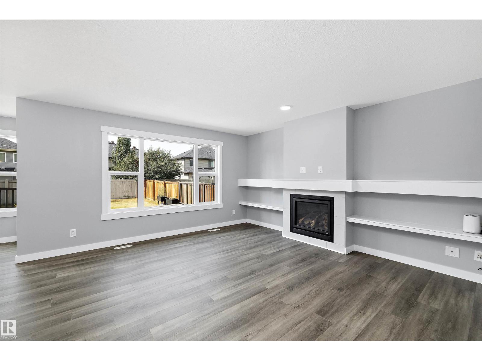 Photo 5 of 2028 69 St Sw, Edmonton AB