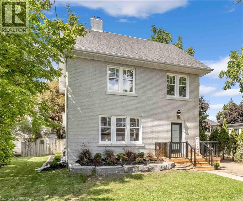 Photo 2 of 15 Hawarden Avenue, Brantford ON