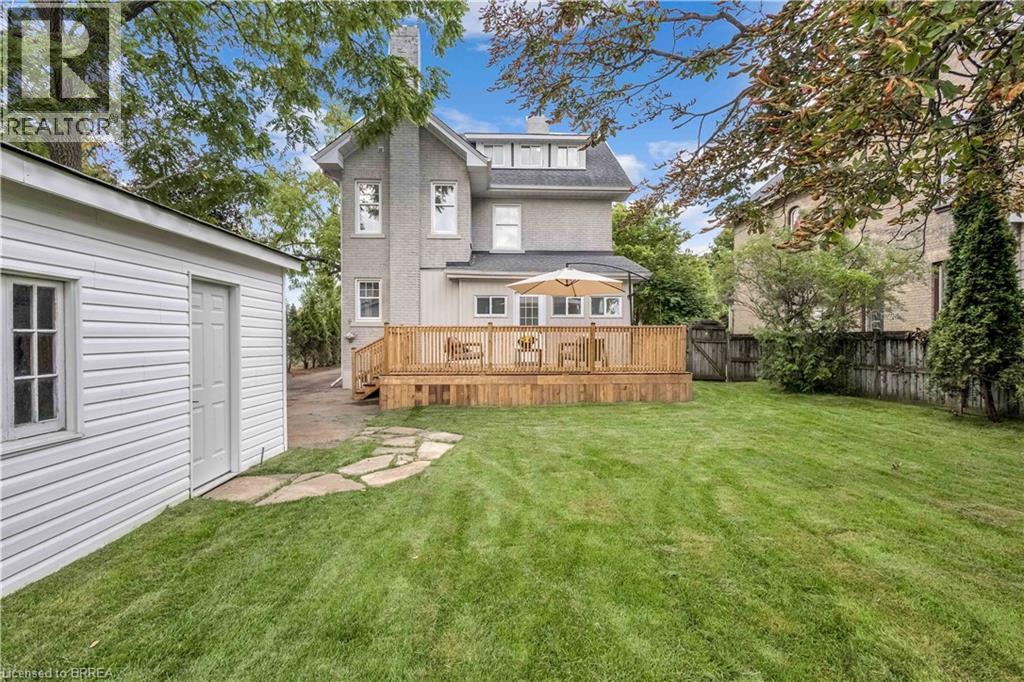 Photo 37 of 15 Hawarden Avenue, Brantford ON