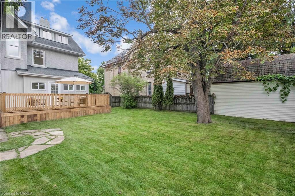 Photo 38 of 15 Hawarden Avenue, Brantford ON