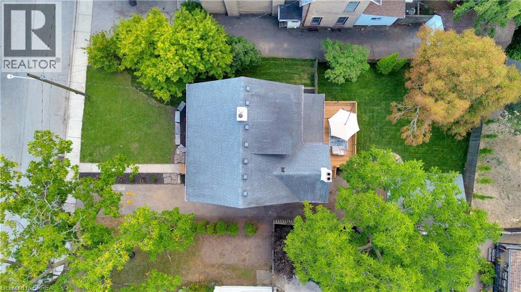 Photo 42 of 15 Hawarden Avenue, Brantford ON