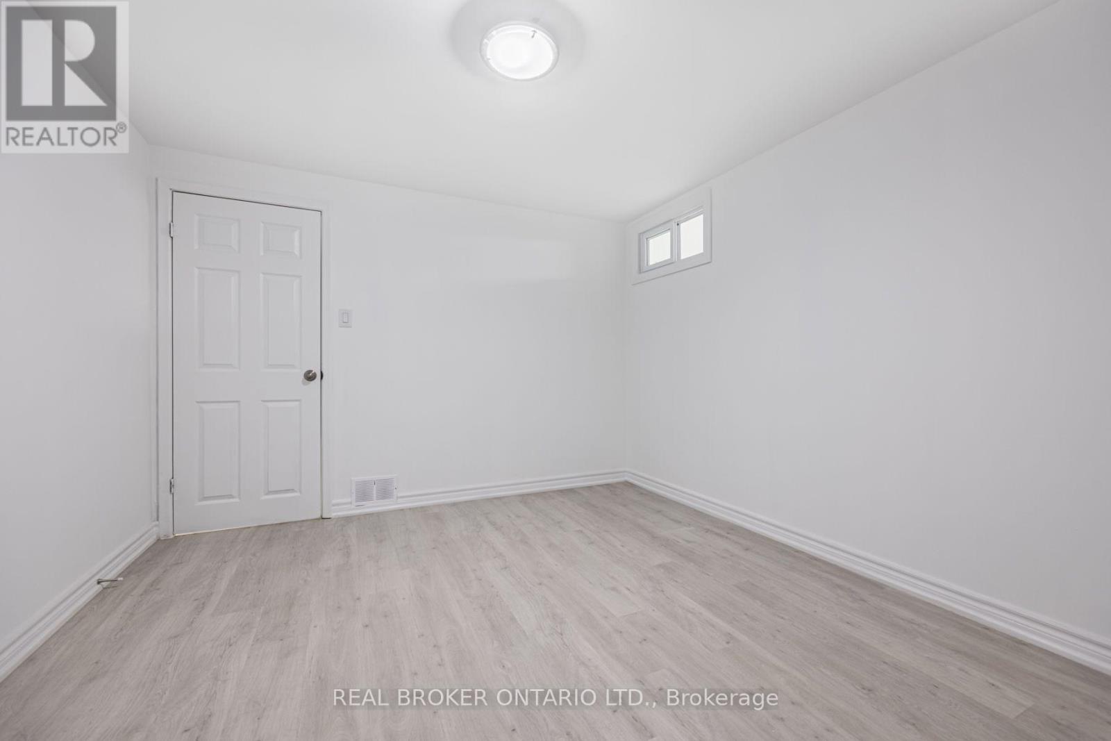Photo 15 of Bsmt 18 Shropshire Drive, Toronto ON