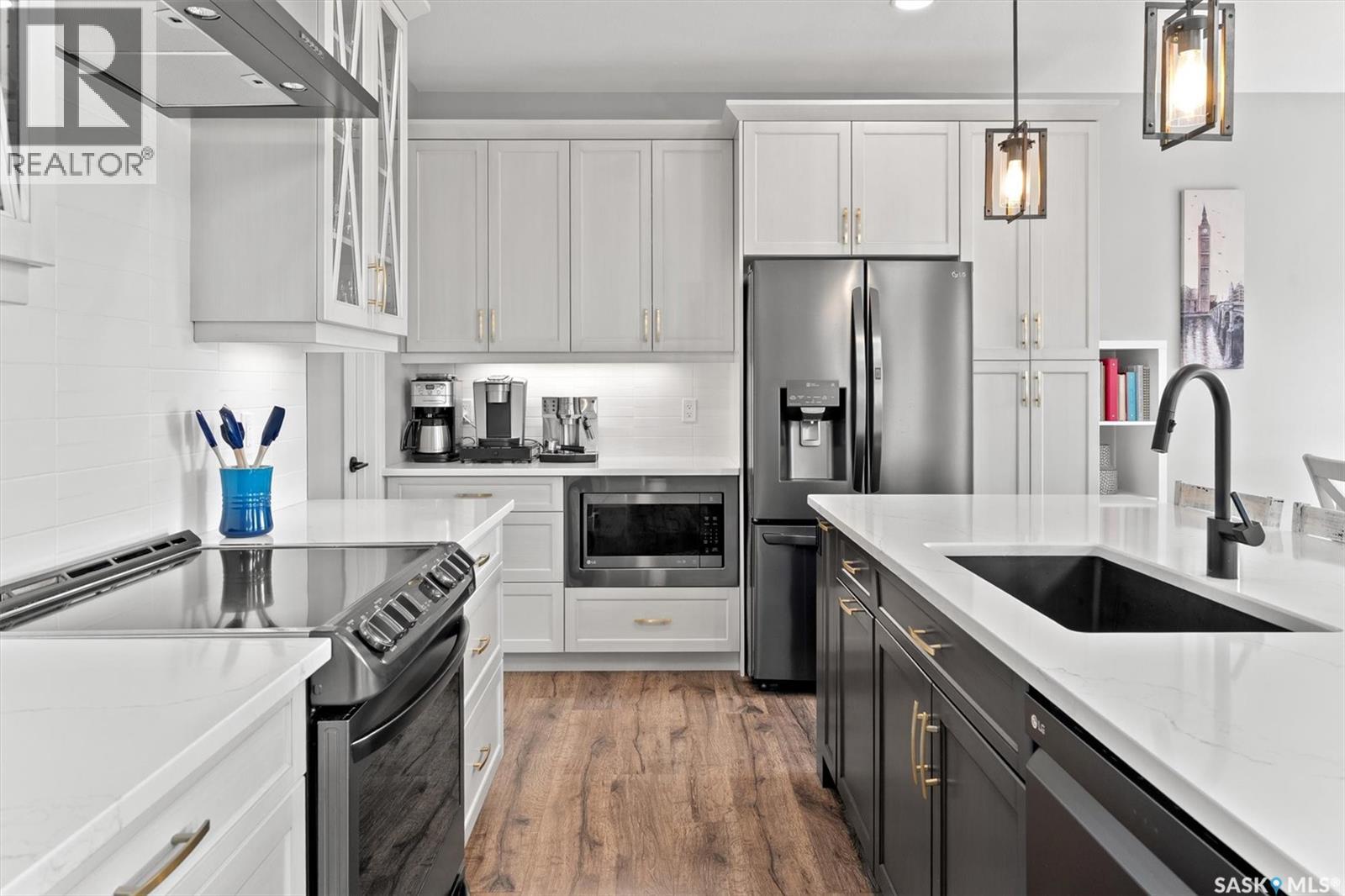 Photo 10 of 858 Childers Rise, Saskatoon SK