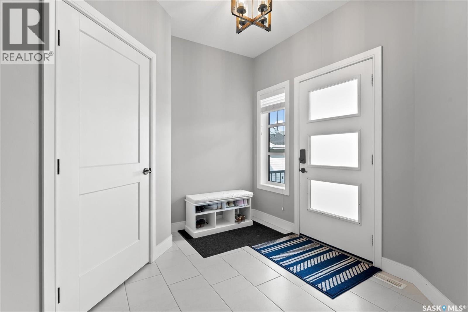 Photo 2 of 858 Childers Rise, Saskatoon SK
