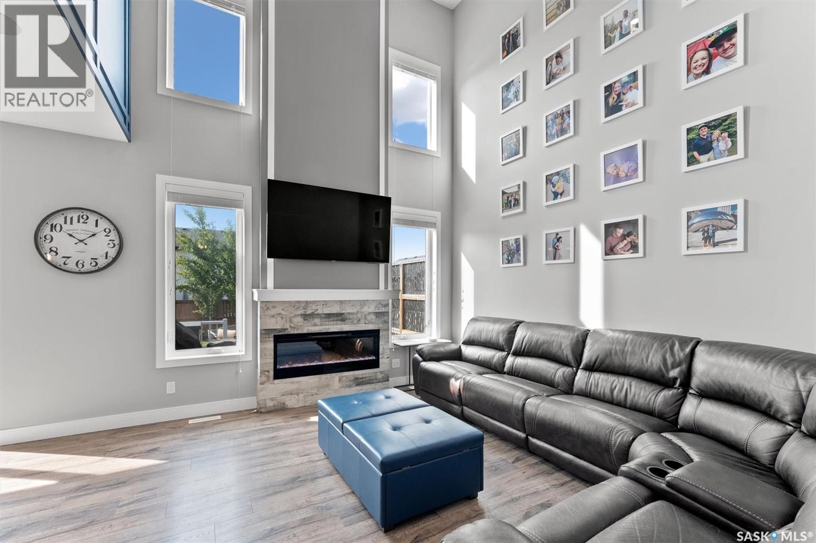 Photo 3 of 858 Childers Rise, Saskatoon SK