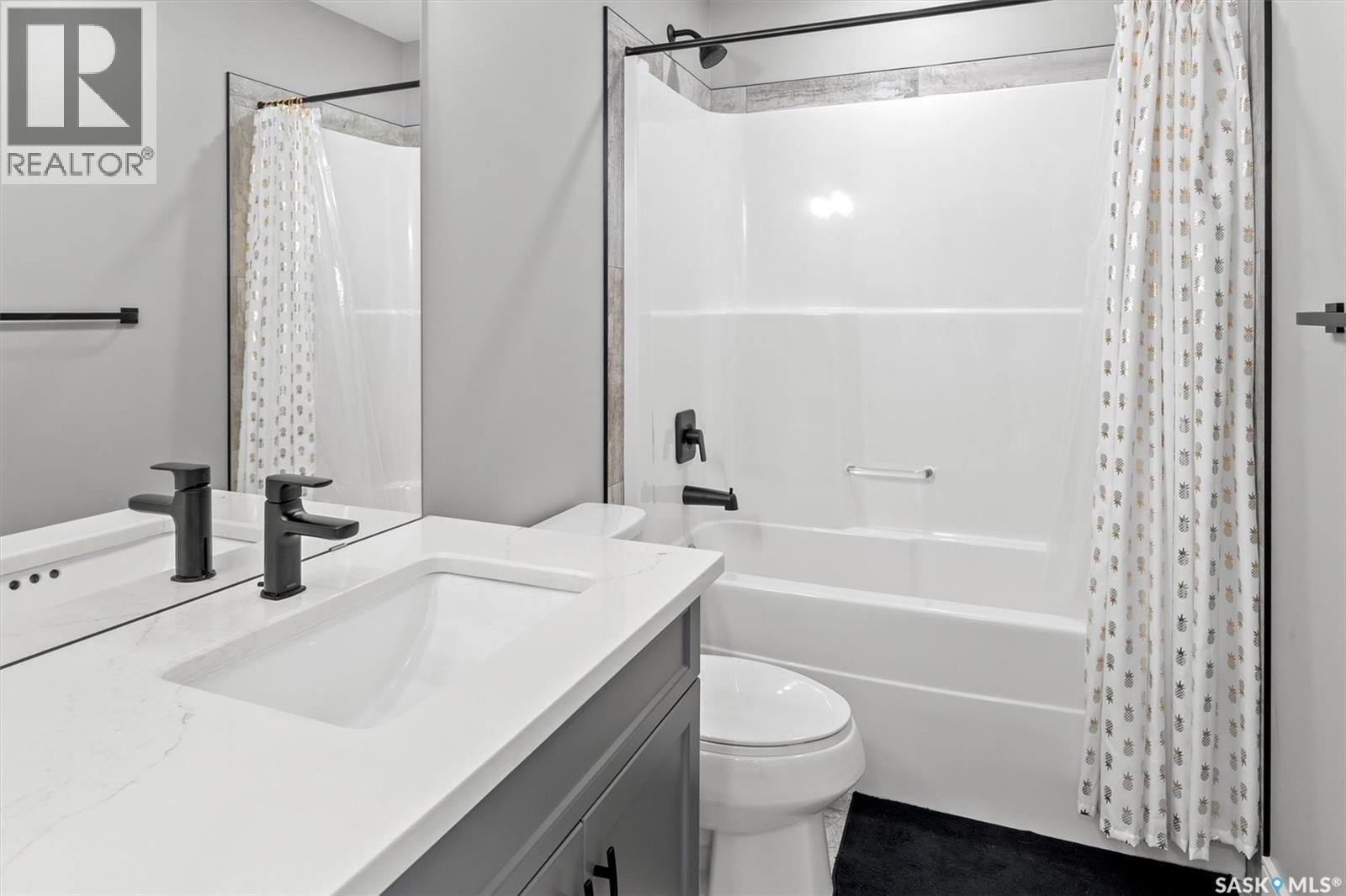 Photo 32 of 858 Childers Rise, Saskatoon SK