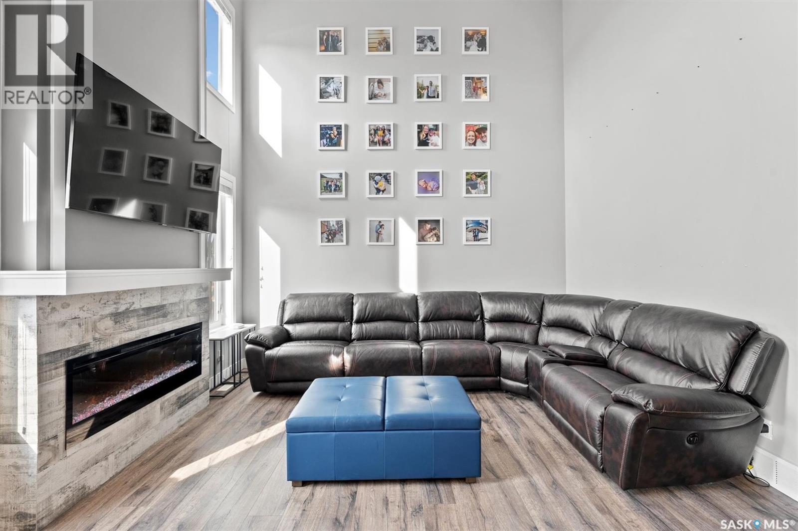 Photo 5 of 858 Childers Rise, Saskatoon SK