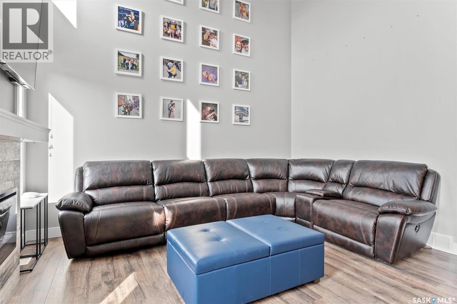 Photo 6 of 858 Childers Rise, Saskatoon SK