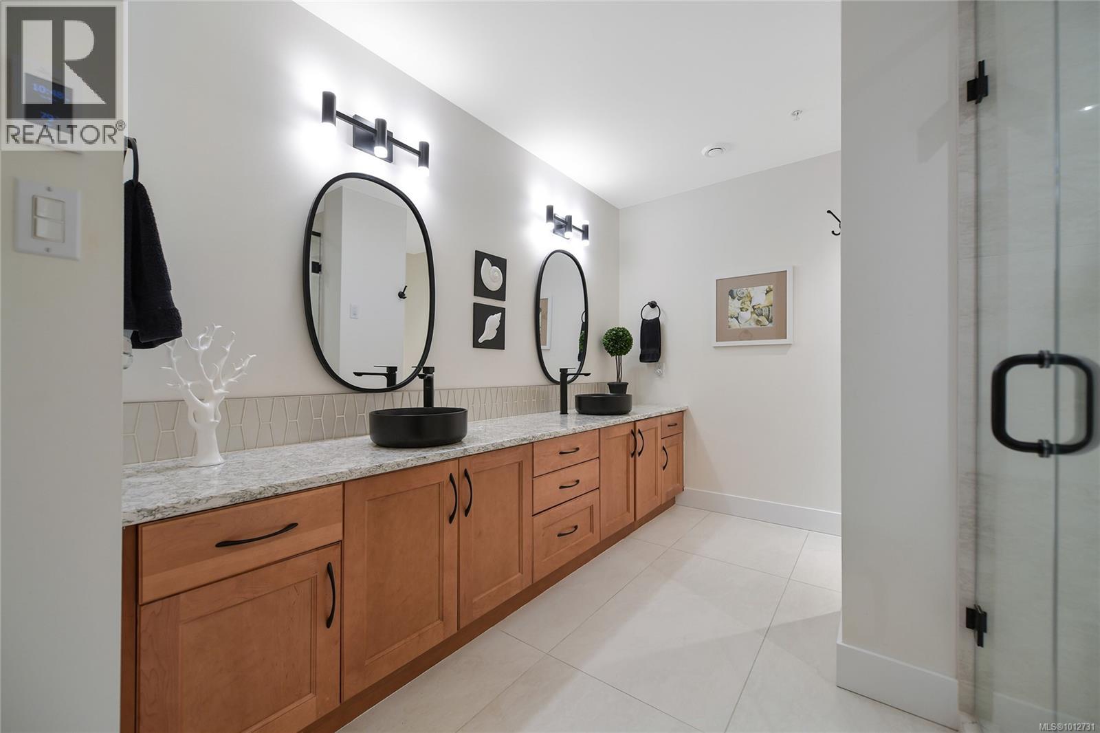  5336 Sayward Hill Crescent, Saanich