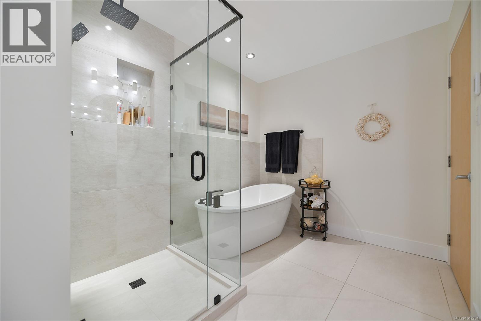  5336 Sayward Hill Crescent, Saanich